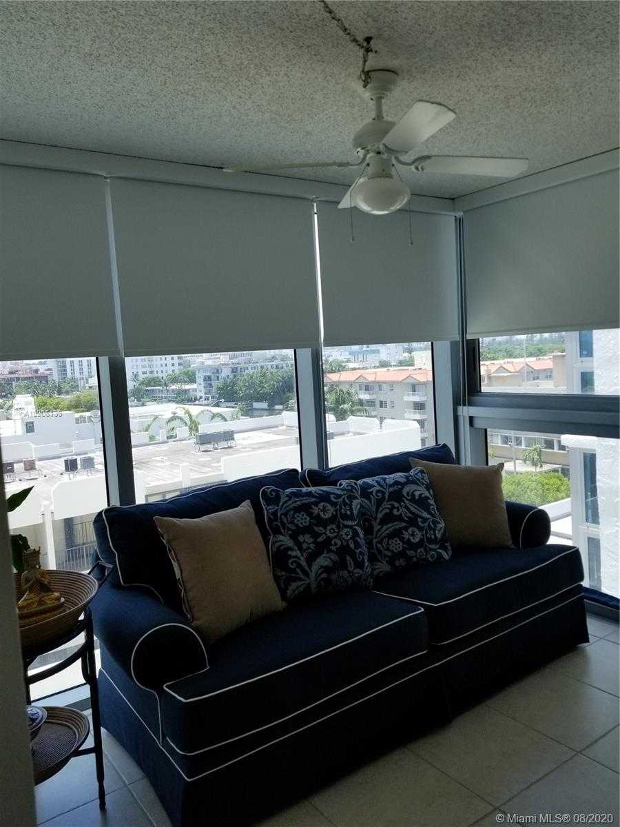 Small Image of 2655 COLLINS AVE #806, Miami Beach Number 7