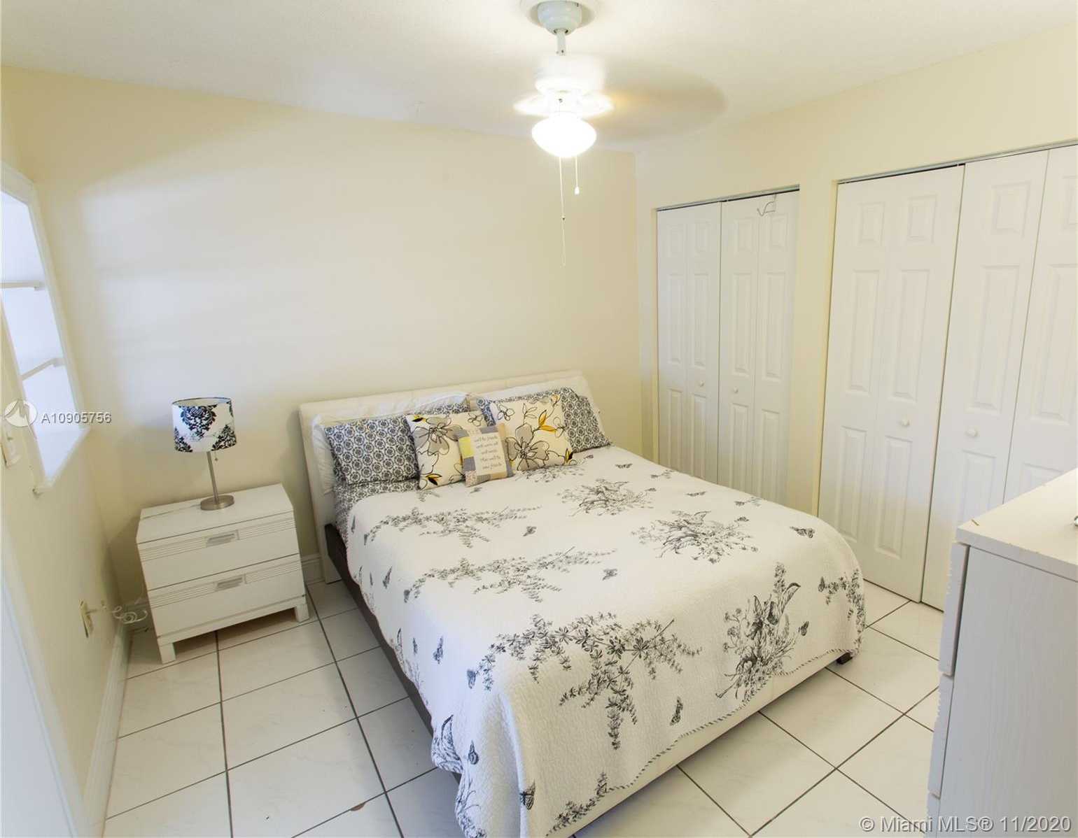 Small Image of 10975 SOUTH WEST 25 ST #II, Miami Number 10