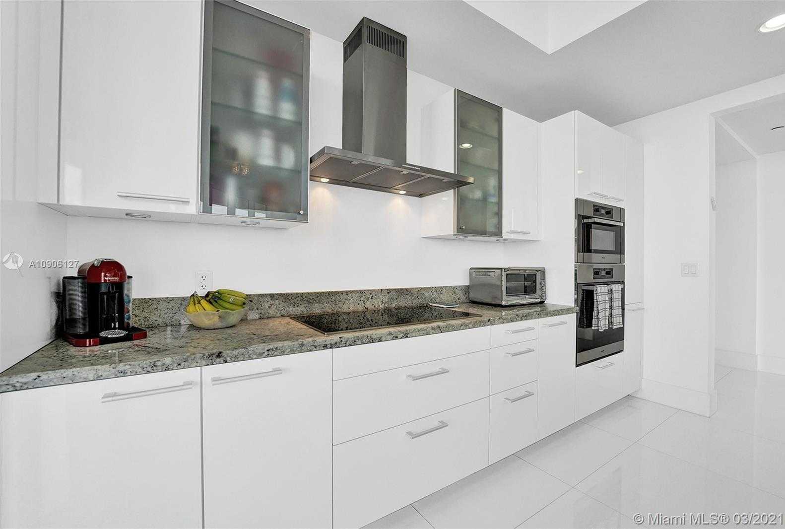 Small Image of 4100 ISLAND BLVD #1703, Aventura Number 11