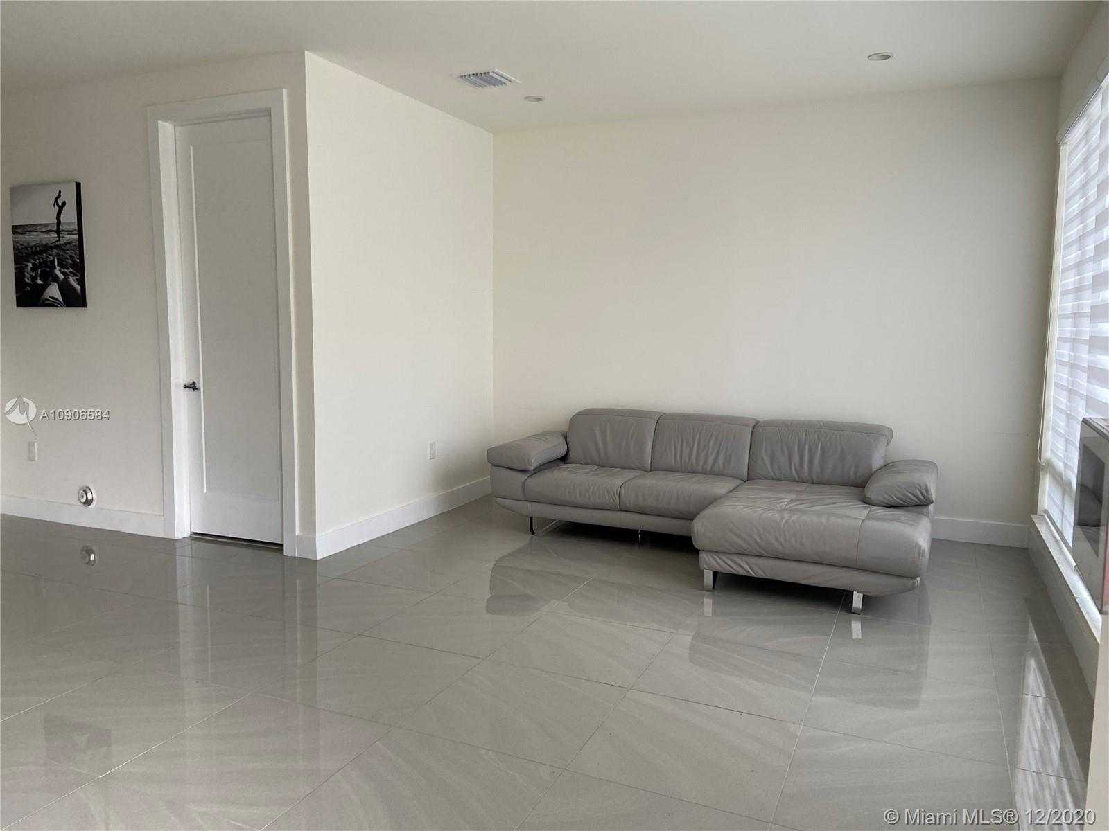 Small Image of 6331 NW 105th Ct, Doral, FL 33178, USA Number 24
