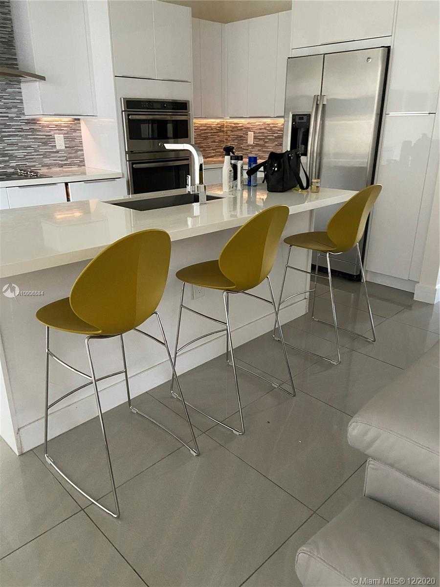 Small Image of 6331 NW 105th Ct, Doral, FL 33178, USA Number 8