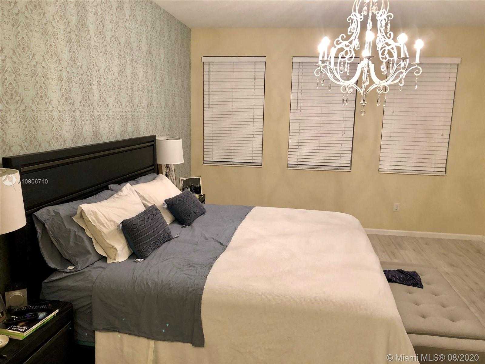 Small Image of 2919 CASCADA ISLES WAY #2919, Cooper City Number 11
