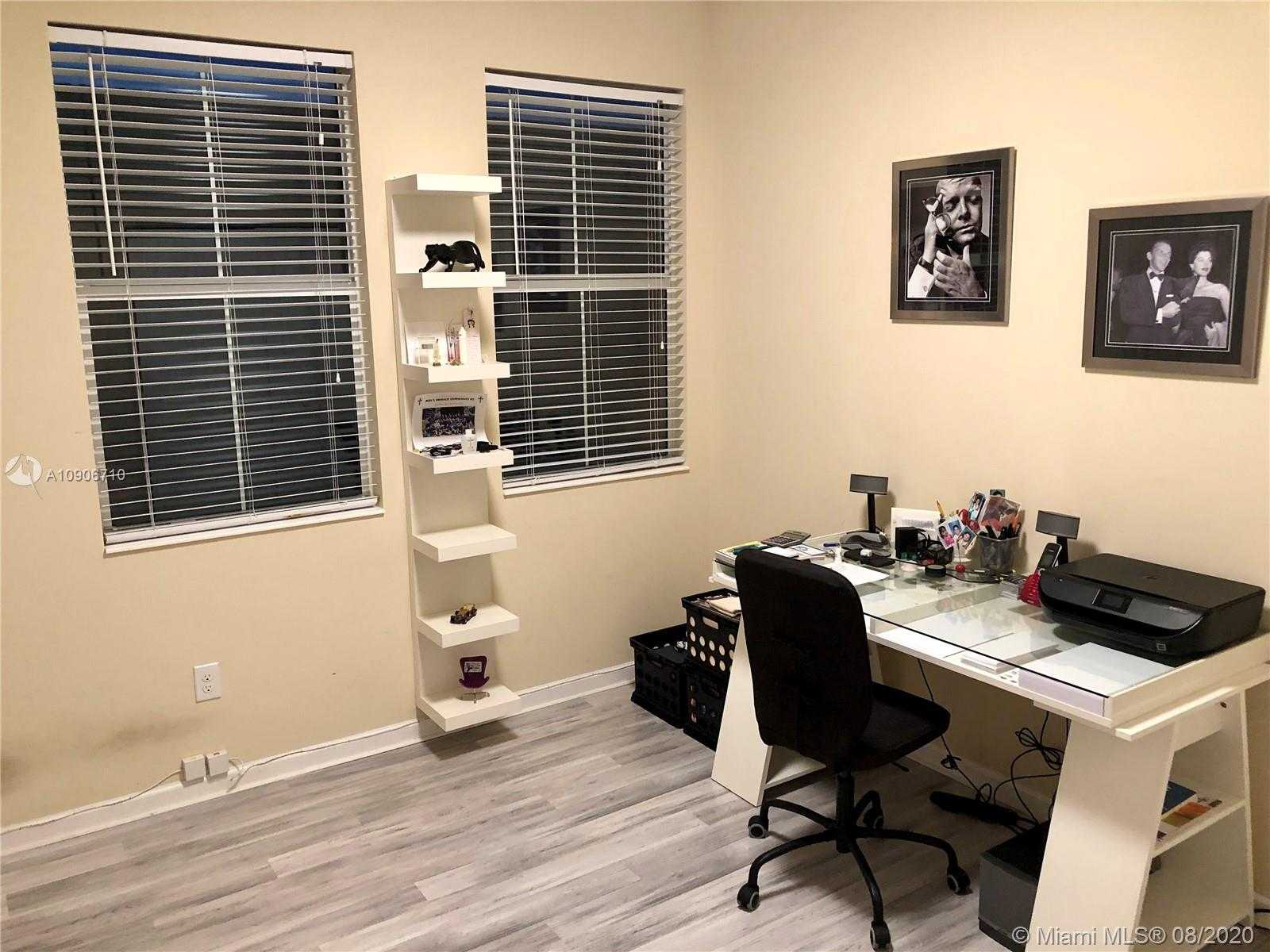 Small Image of 2919 CASCADA ISLES WAY #2919, Cooper City Number 15