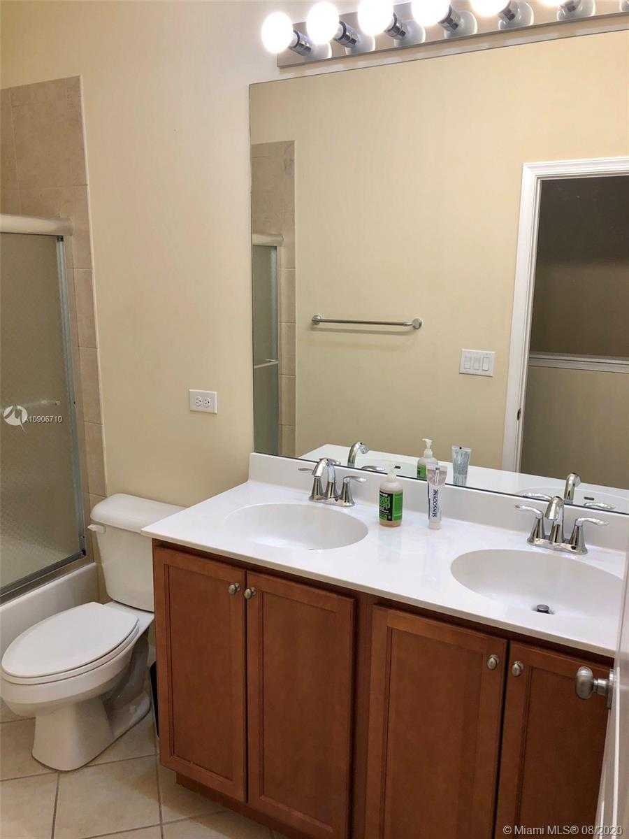 Small Image of 2919 CASCADA ISLES WAY #2919, Cooper City Number 18