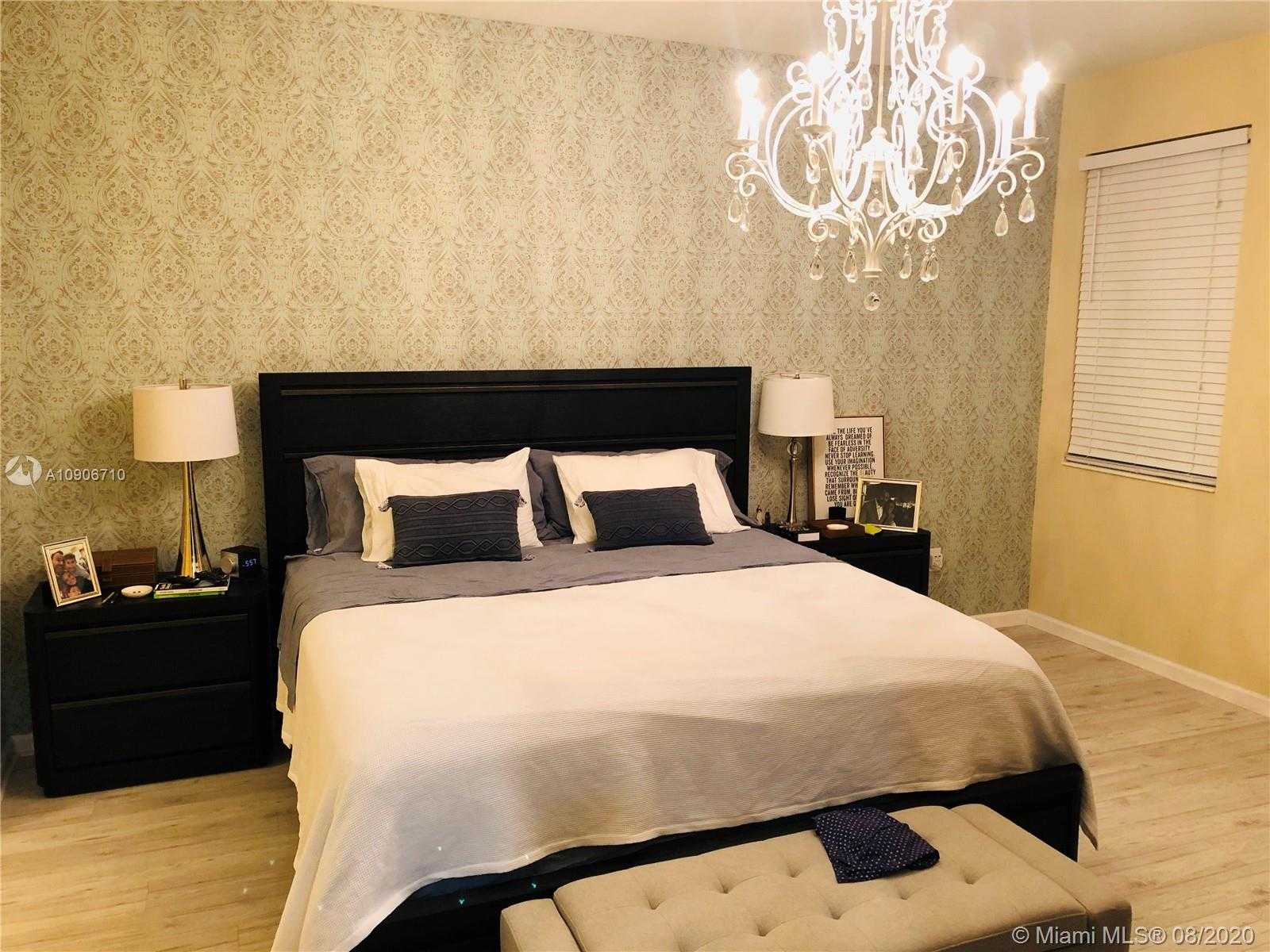 Small Image of 2919 CASCADA ISLES WAY #2919, Cooper City Number 9