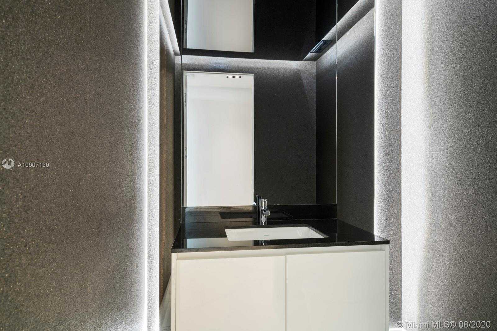 Small Image of 18555 COLLINS AVE #4204, Sunny Isles Beach Number 27