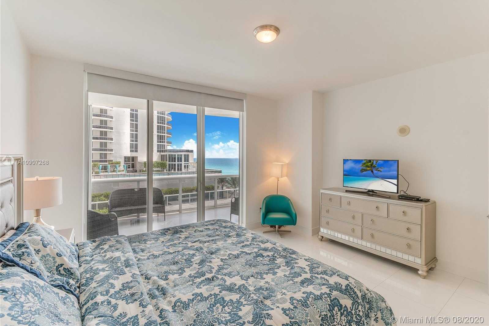 Small Image of 15811 COLLINS AVE #502, Sunny Isles Beach Number 4