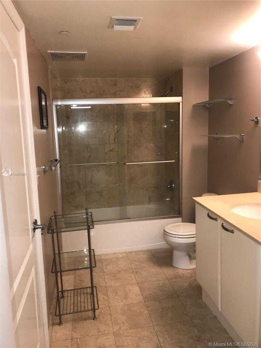 Small Image of 2101 BRICKELL AVE #1005, Miami Number 7