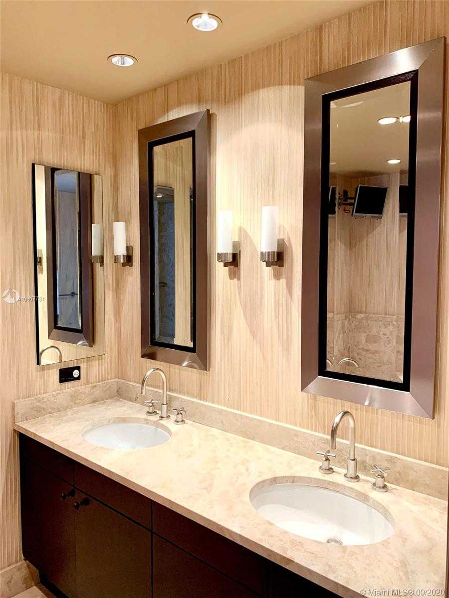Small Image of 1425 BRICKELL AVE #53B, Miami Number 9