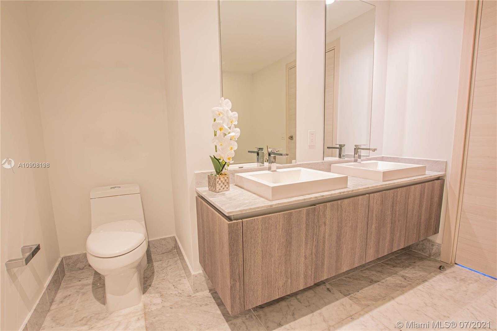 Small Image of 801 SOUTH MIAMI AVE #5006, Miami Number 3