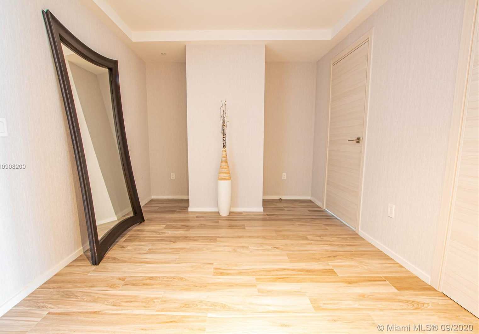 Small Image of 801 SOUTH MIAMI AVE #3510, Miami Number 19