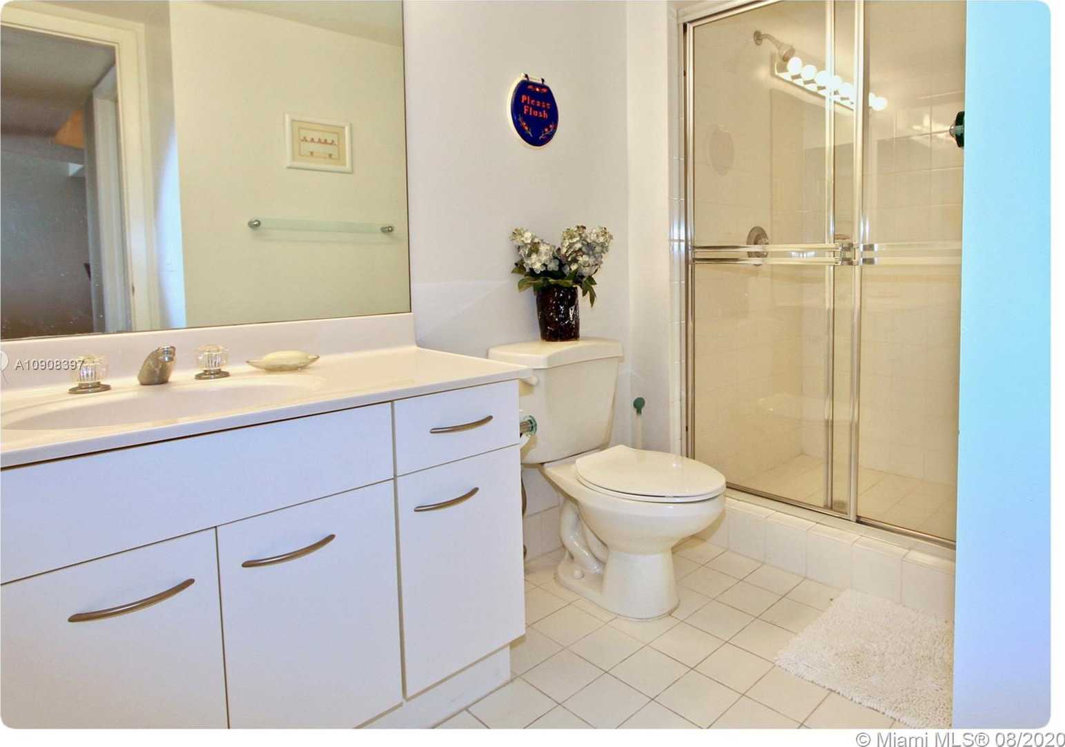 Small Image of 21205 YACHT CLUB DR #707, Aventura Number 20