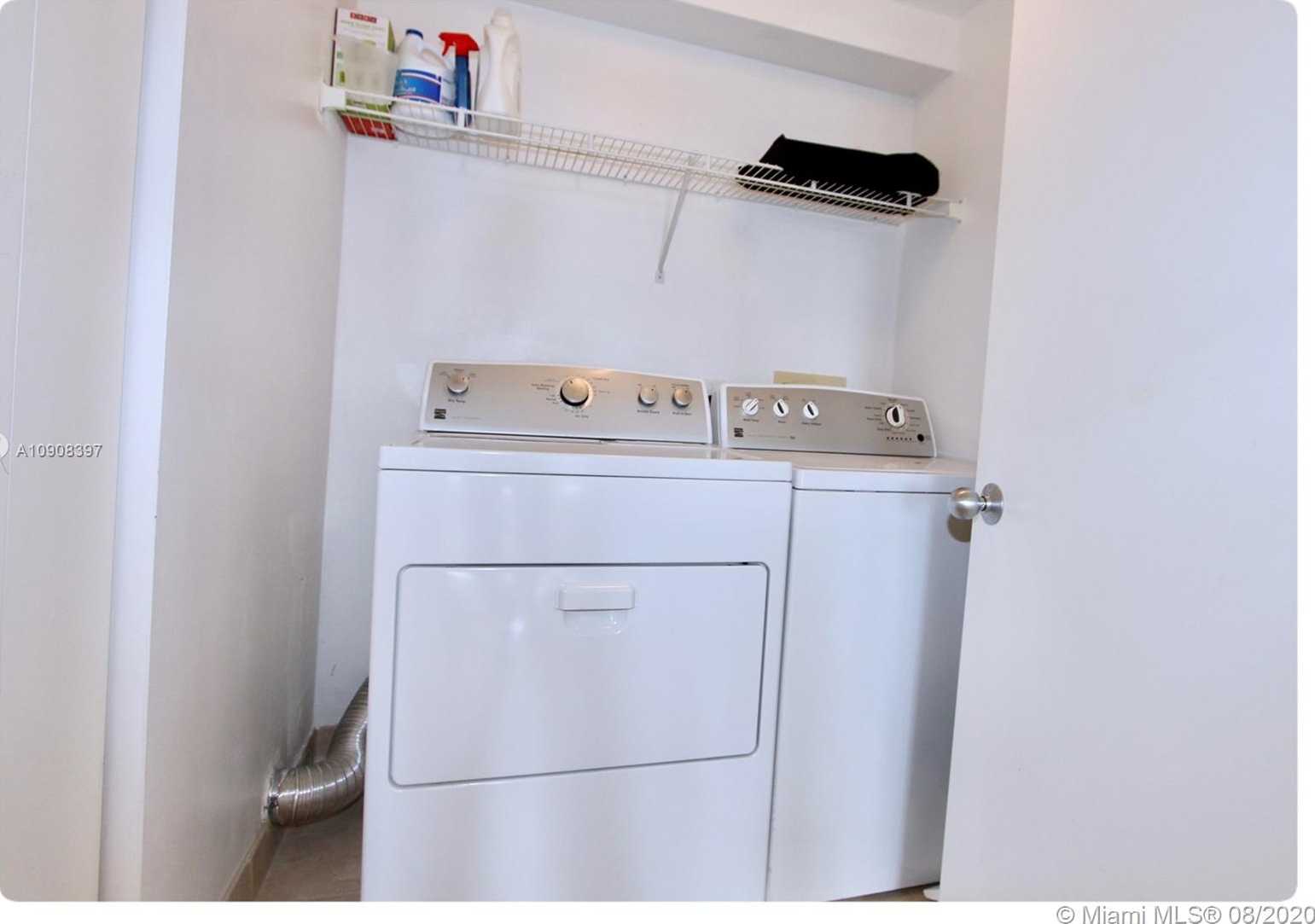 Small Image of 21205 YACHT CLUB DR #707, Aventura Number 21