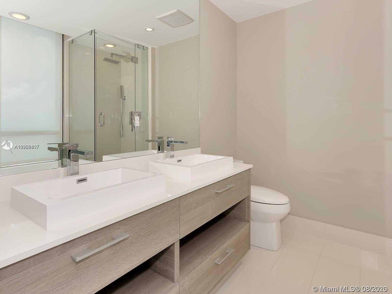Small Image of 650 NORTH EAST 32 ST #3007, Miami Number 22
