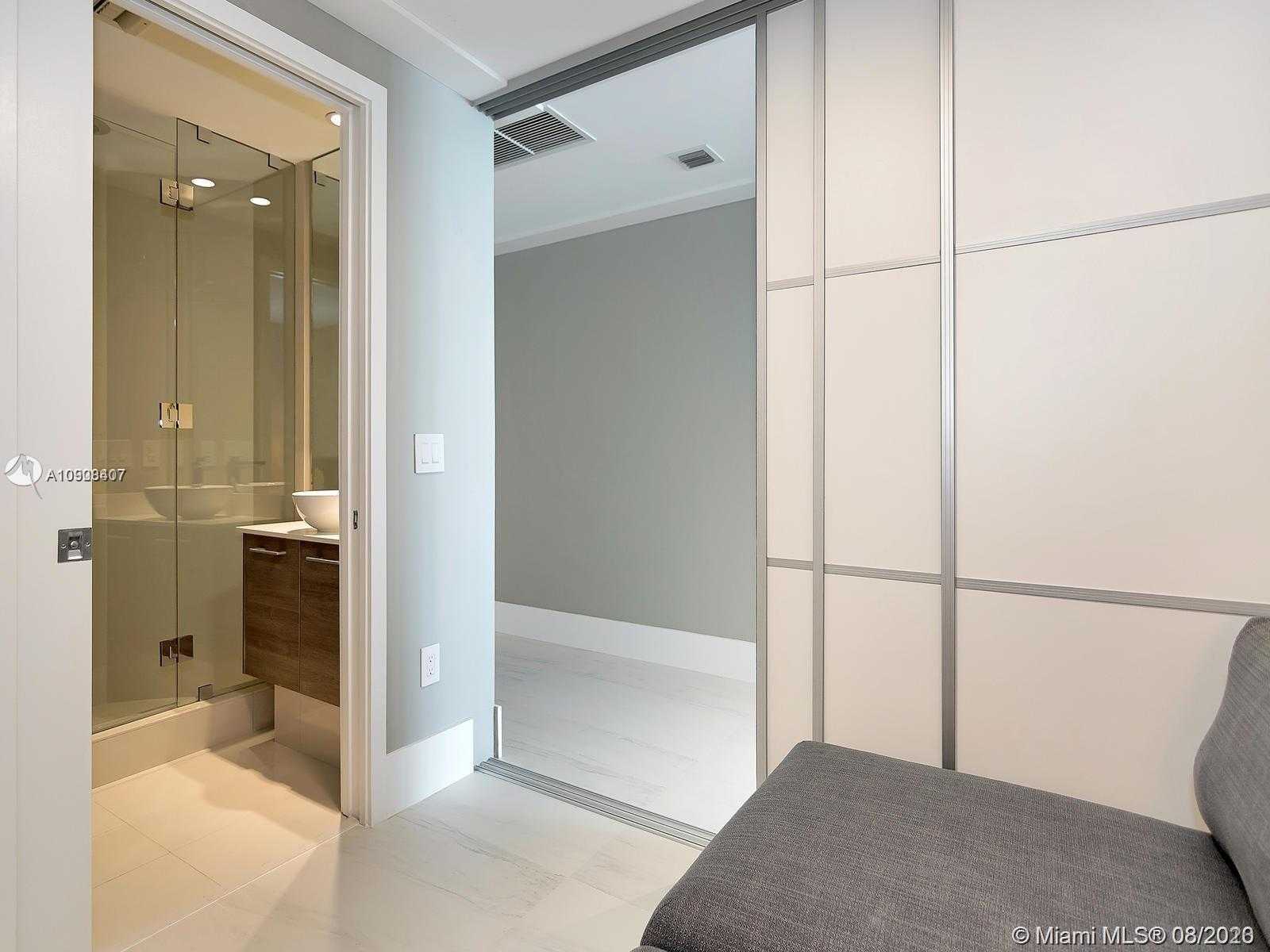 Small Image of 650 NORTH EAST 32 ST #3007, Miami Number 27