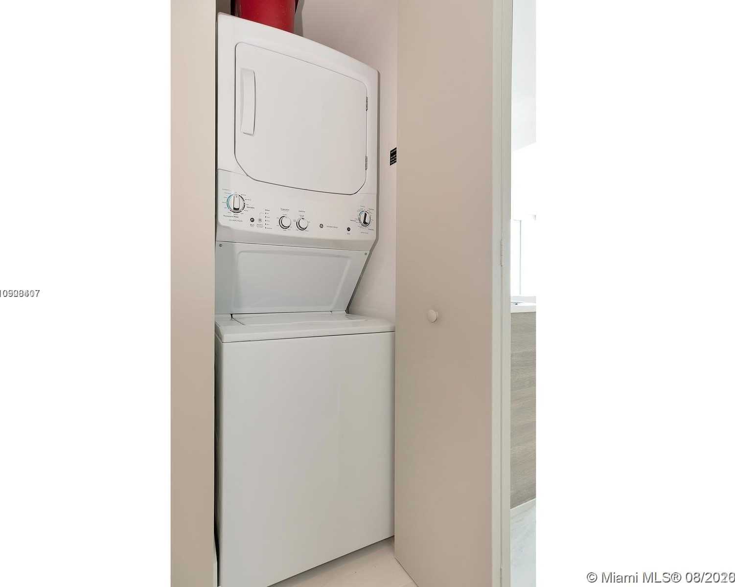 Small Image of 650 NORTH EAST 32 ST #3007, Miami Number 31