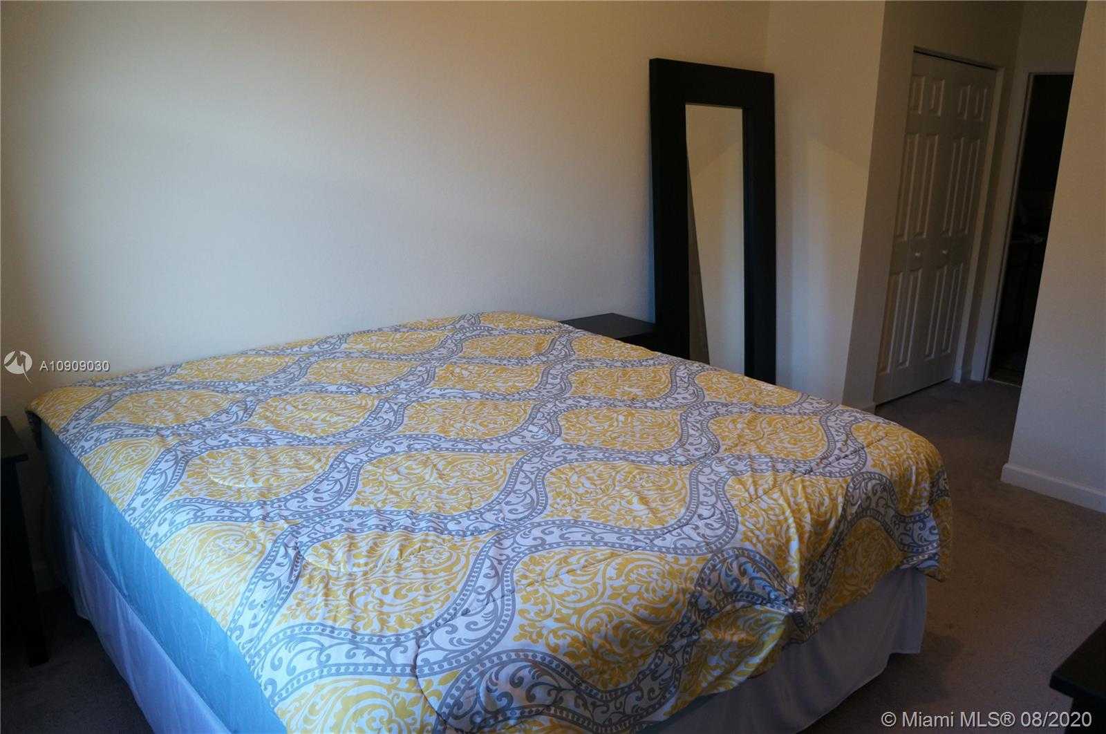 Small Image of 15087 SOUTH WEST 118TH LN, Miami Number 11