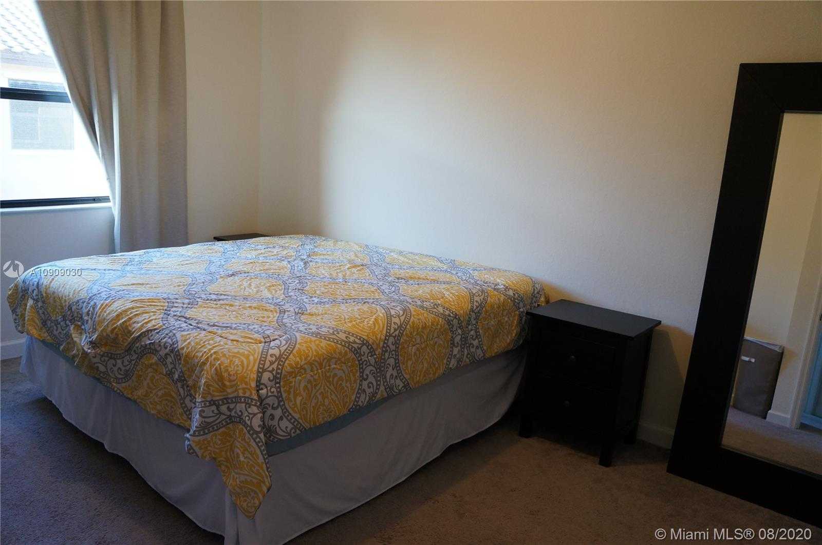 Small Image of 15087 SOUTH WEST 118TH LN, Miami Number 12