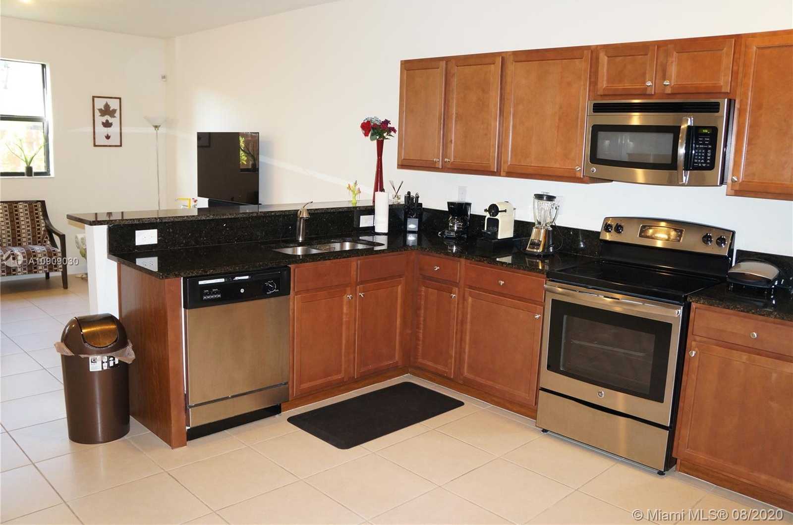Small Image of 15087 SOUTH WEST 118TH LN, Miami Number 5