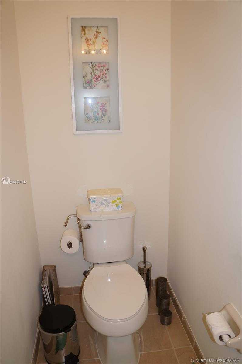 Small Image of 15087 SOUTH WEST 118TH LN, Miami Number 9