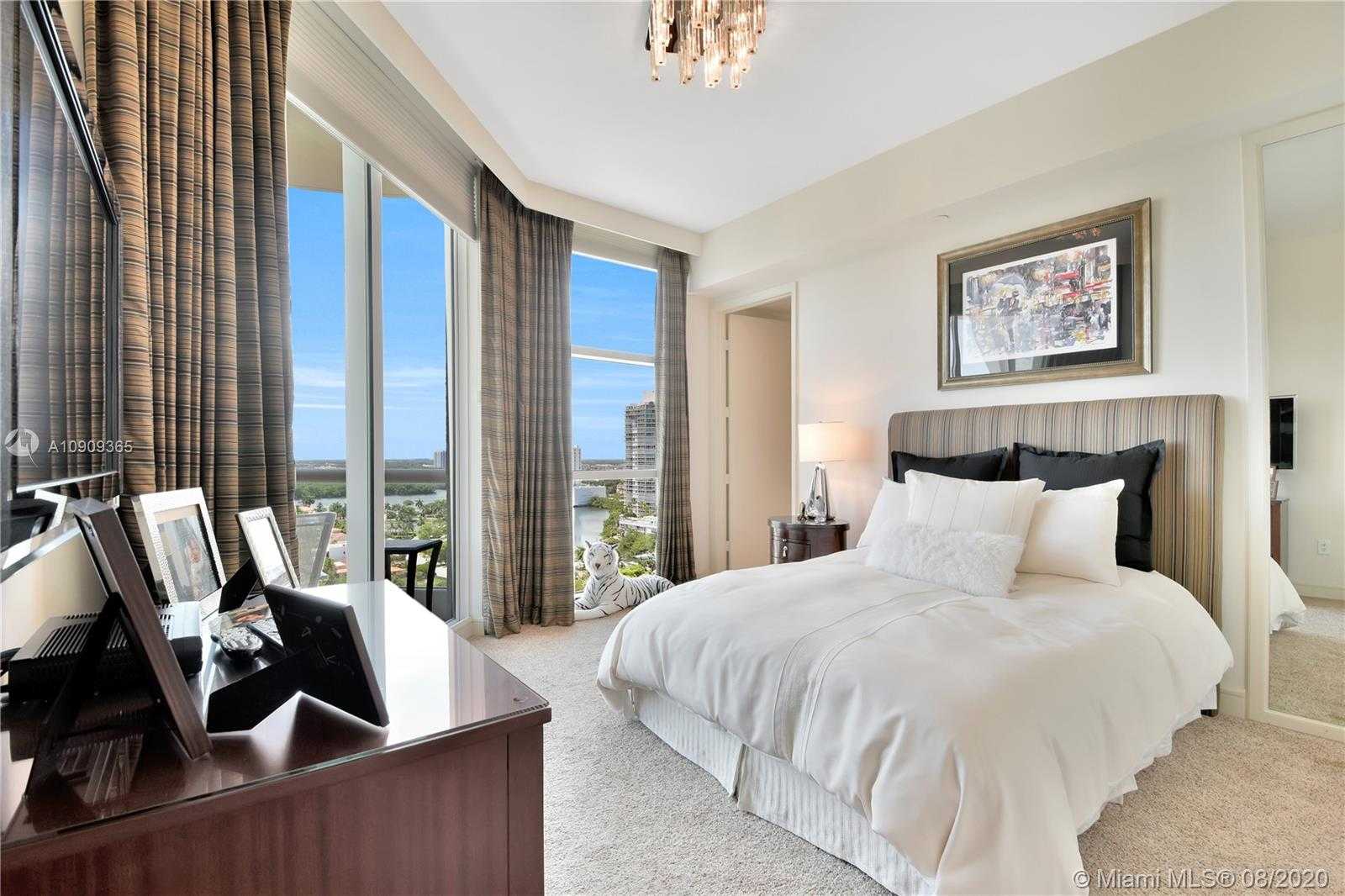 Small Image of 16051 COLLINS AV #1701, Sunny Isles Beach Number 15