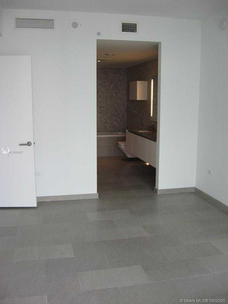Small Image of 68 SOUTH EAST 6TH #2606, Miami Number 22