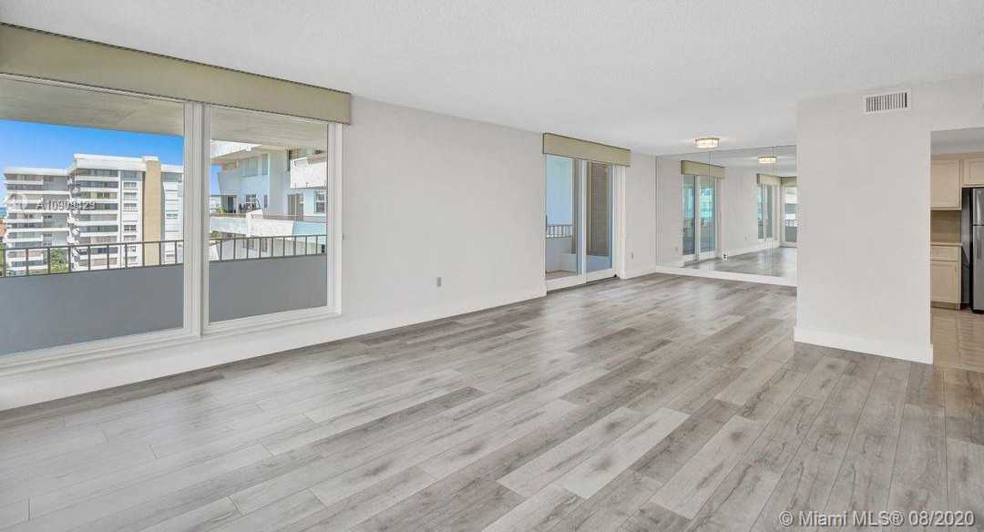 Small Image of 177 OCEAN LN DR #909, Key Biscayne Number 11