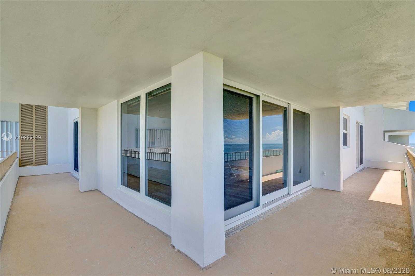 Small Image of 177 OCEAN LN DR #909, Key Biscayne Number 5