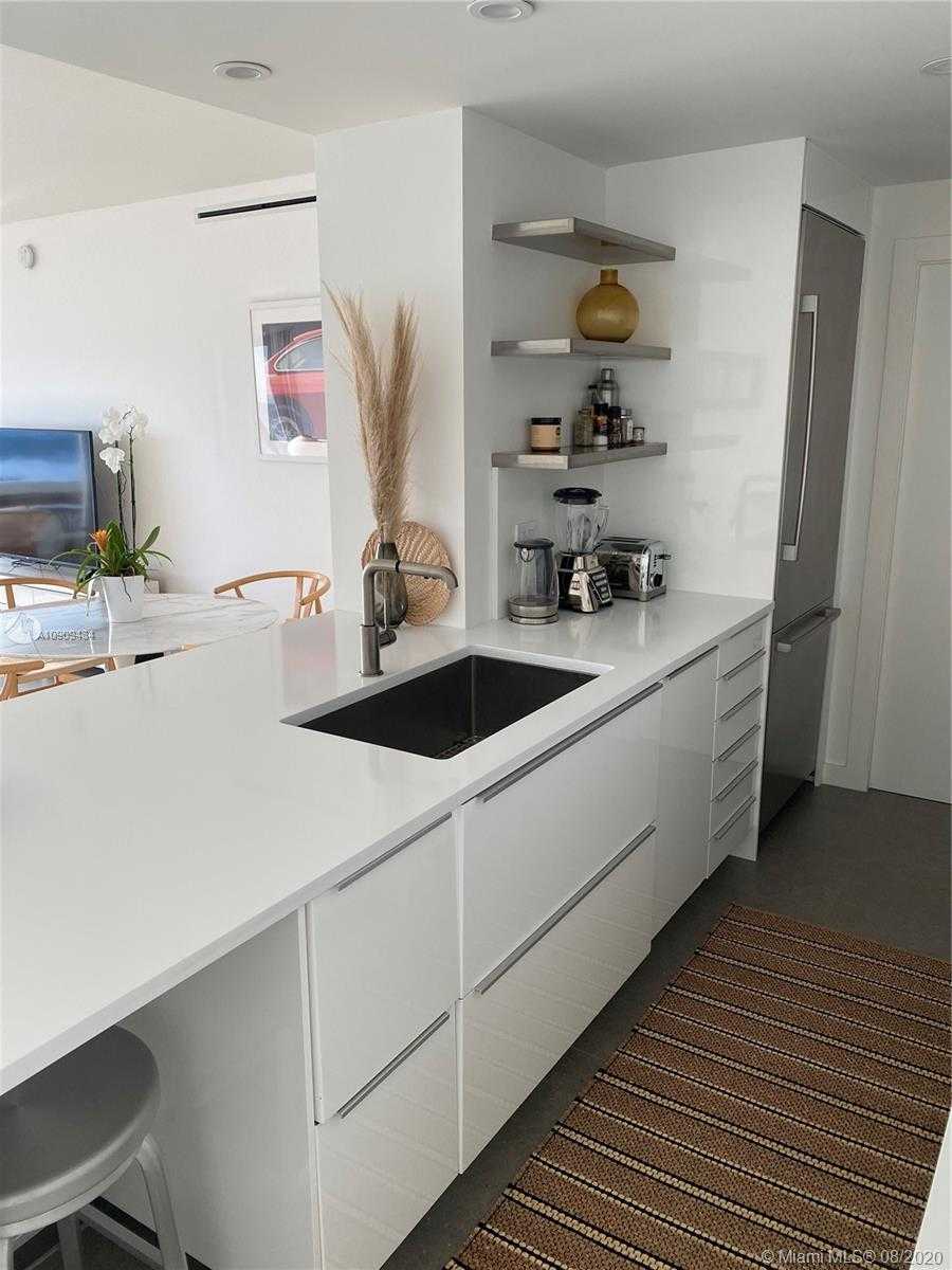 Small Image of 3 ISLAND AVE #12G, Miami Beach Number 10