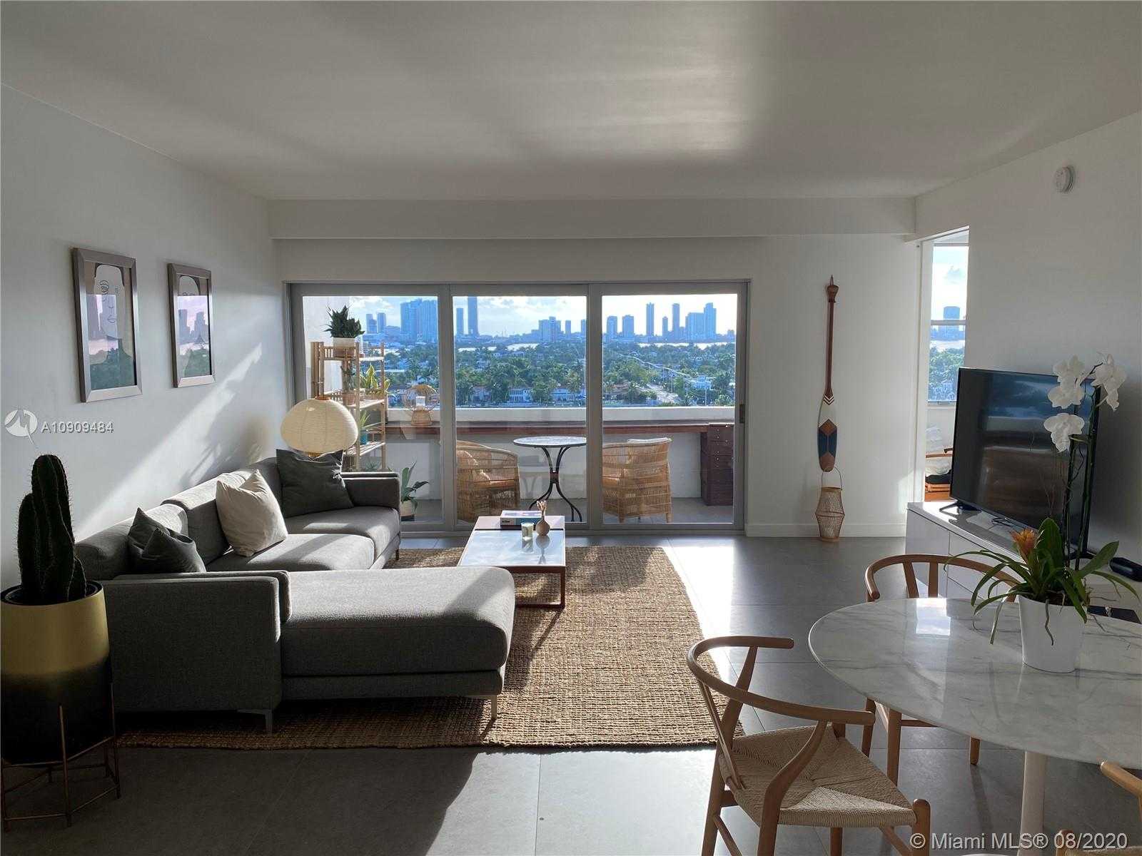 Small Image of 3 ISLAND AVE #12G, Miami Beach Number 2