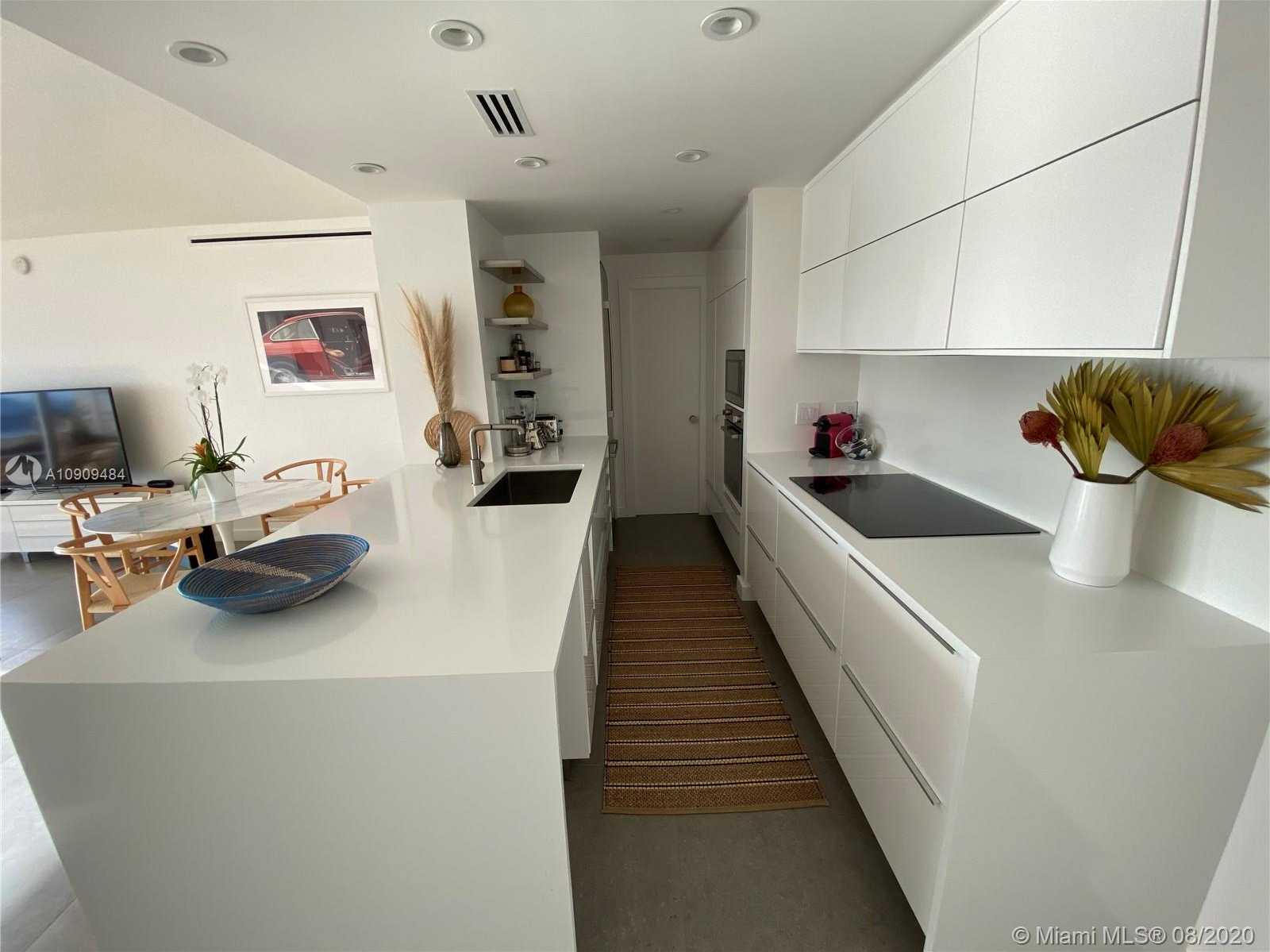 Small Image of 3 ISLAND AVE #12G, Miami Beach Number 8