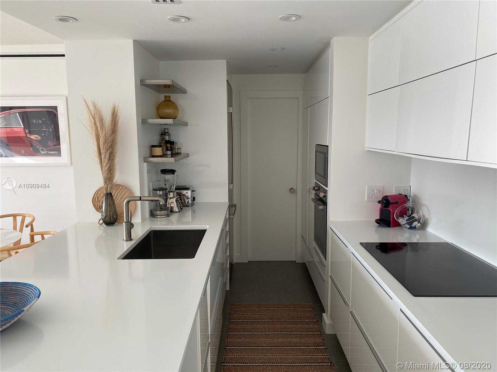 Small Image of 3 ISLAND AVE #12G, Miami Beach Number 9