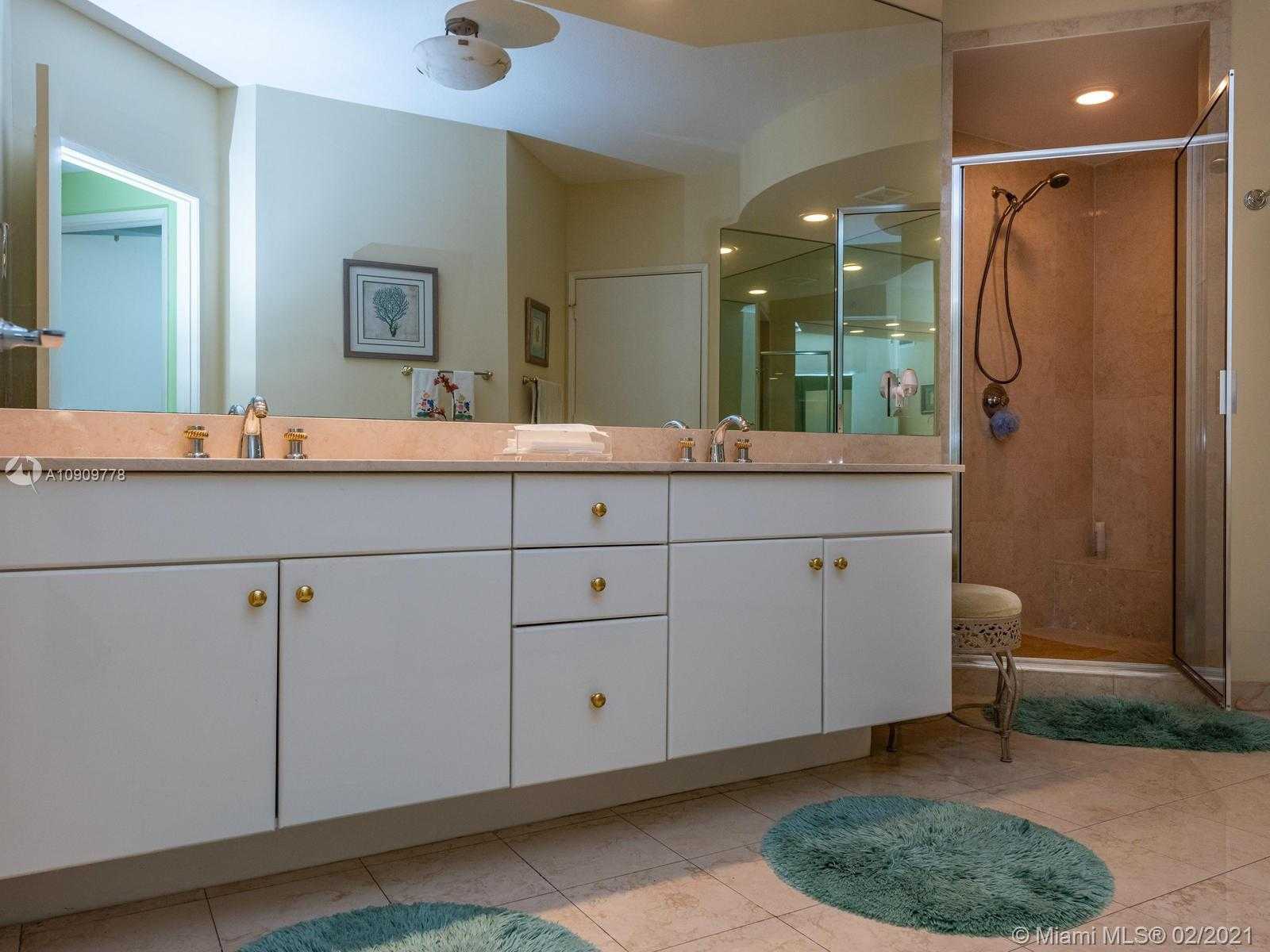Small Image of 727 CRANDON BLVD #202, Key Biscayne Number 25