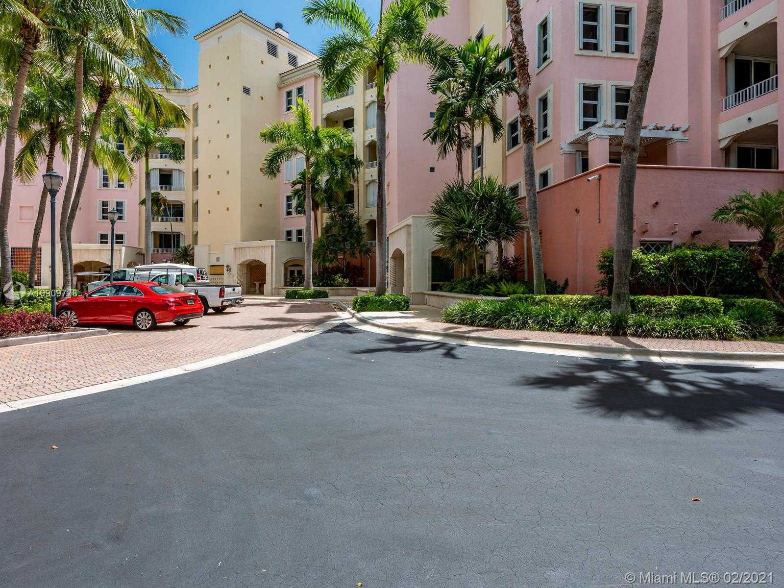 Small Image of 727 CRANDON BLVD #202, Key Biscayne Number 3