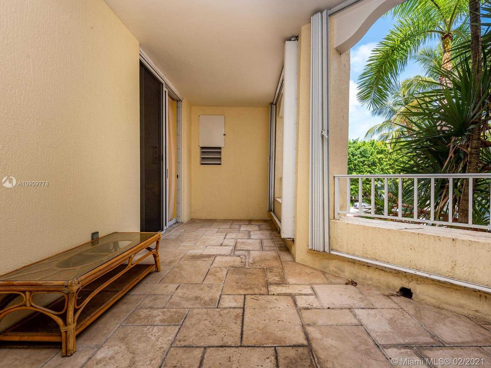Small Image of 727 CRANDON BLVD #202, Key Biscayne Number 32