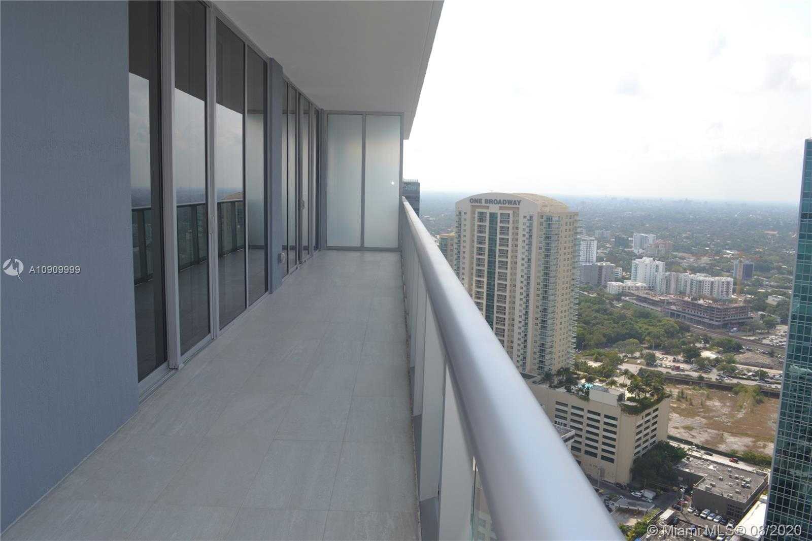 Small Image of 1300 BRICKELL BAY DR #4200, Miami Number 12