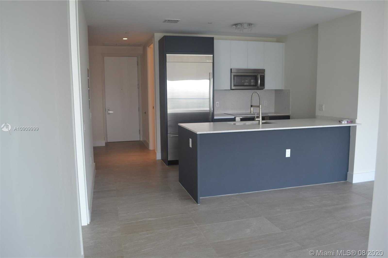 Small Image of 1300 BRICKELL BAY DR #4200, Miami Number 4