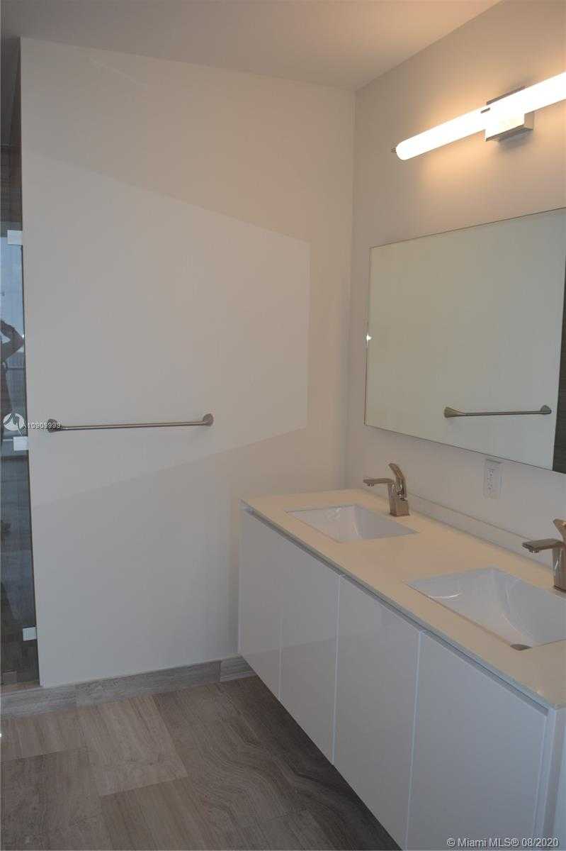 Small Image of 1300 BRICKELL BAY DR #4200, Miami Number 6