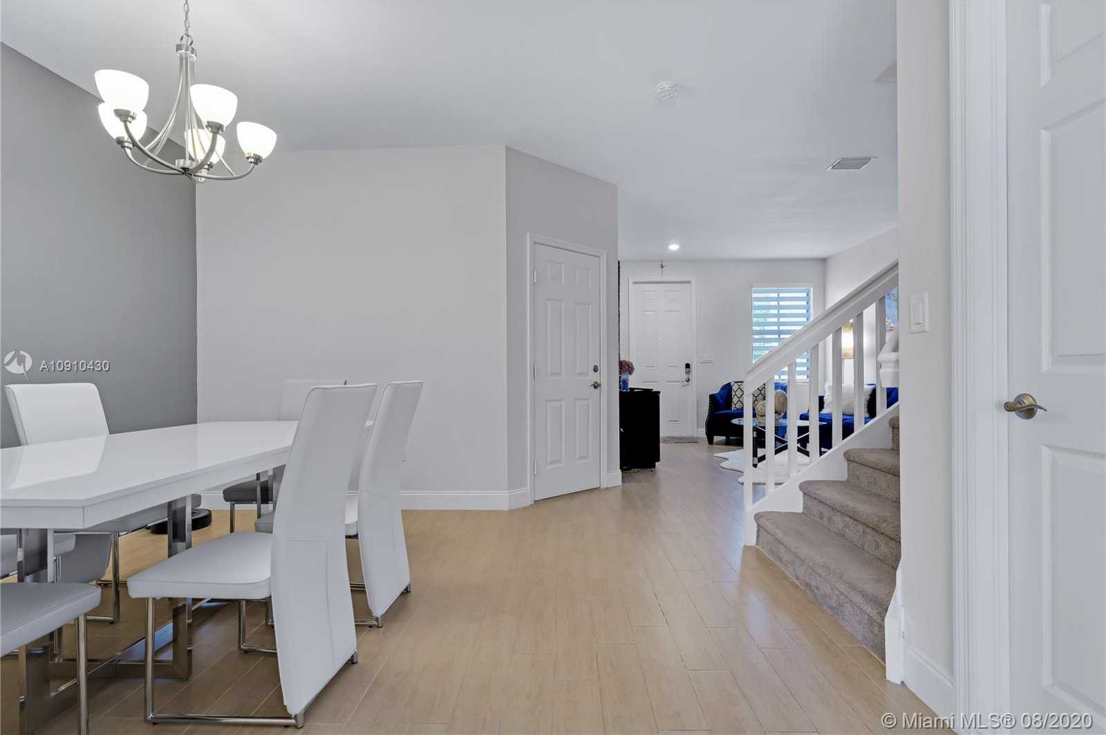 Small Image of 10379 WEST 34TH LN #1, Hialeah Number 10