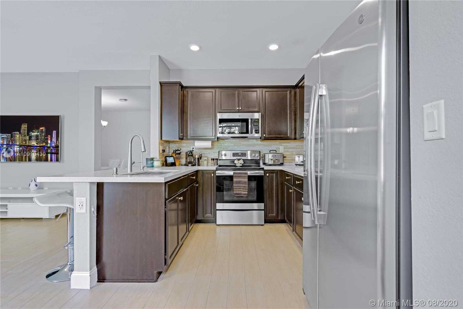 Small Image of 10379 WEST 34TH LN #1, Hialeah Number 14