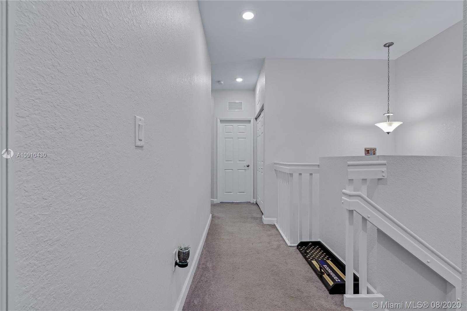 Small Image of 10379 WEST 34TH LN #1, Hialeah Number 15