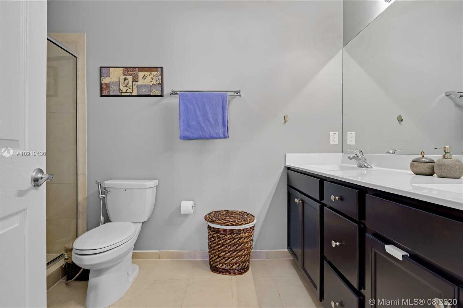 Small Image of 10379 WEST 34TH LN #1, Hialeah Number 20