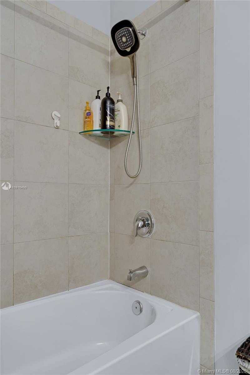 Small Image of 10379 WEST 34TH LN #1, Hialeah Number 22