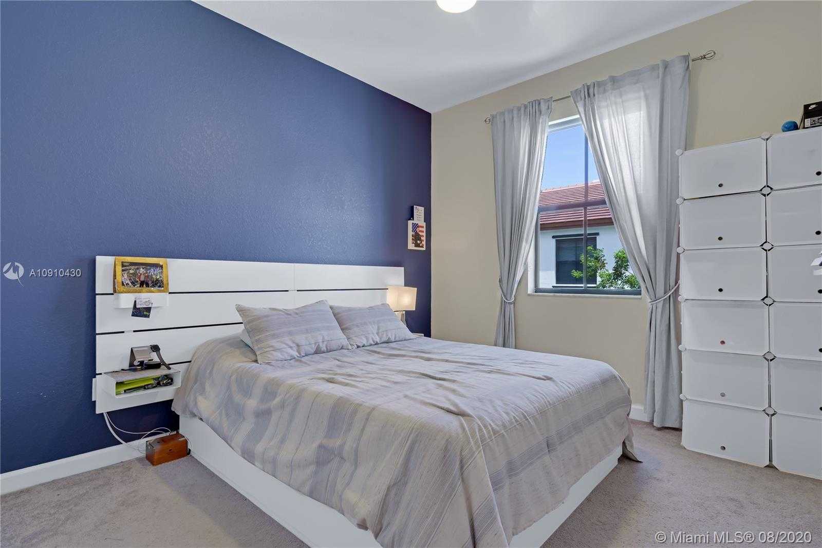 Small Image of 10379 WEST 34TH LN #1, Hialeah Number 23