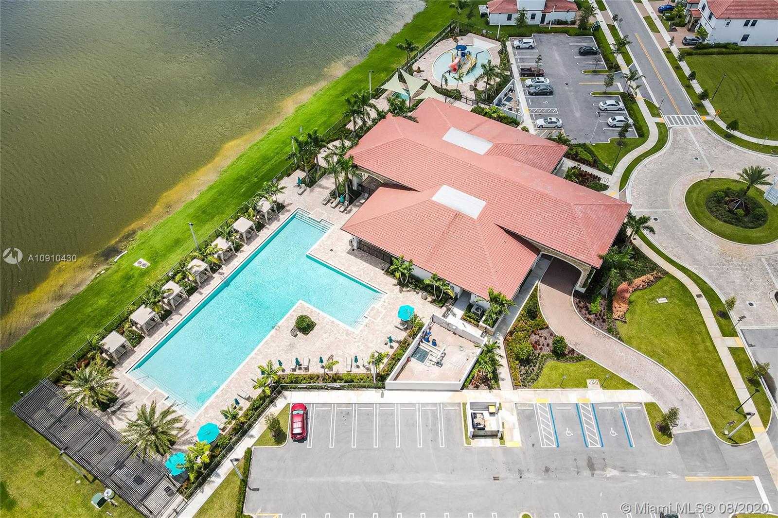 Small Image of 10379 WEST 34TH LN #1, Hialeah Number 32