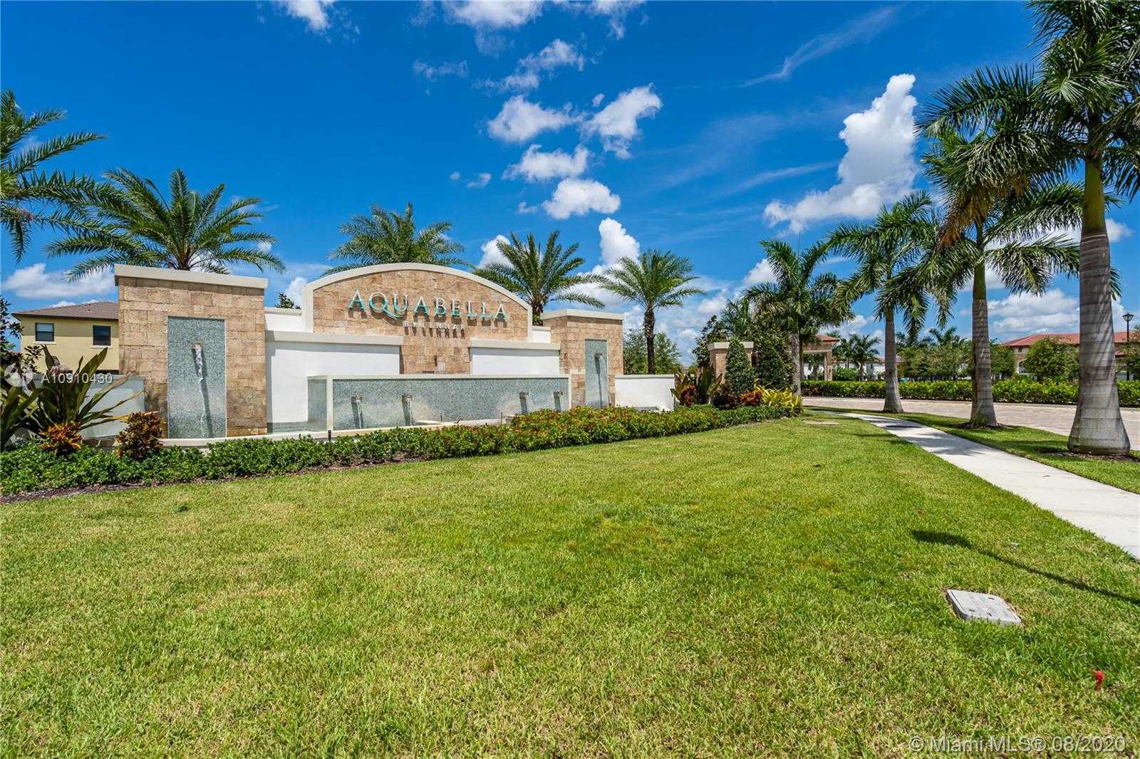 Small Image of 10379 WEST 34TH LN #1, Hialeah Number 5