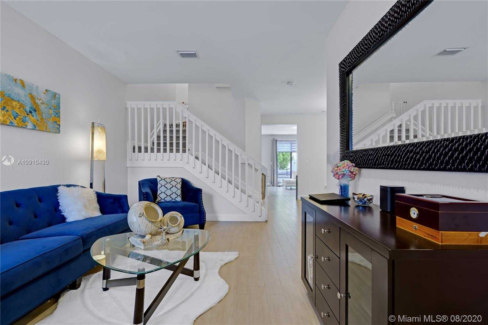Small Image of 10379 WEST 34TH LN #1, Hialeah Number 6