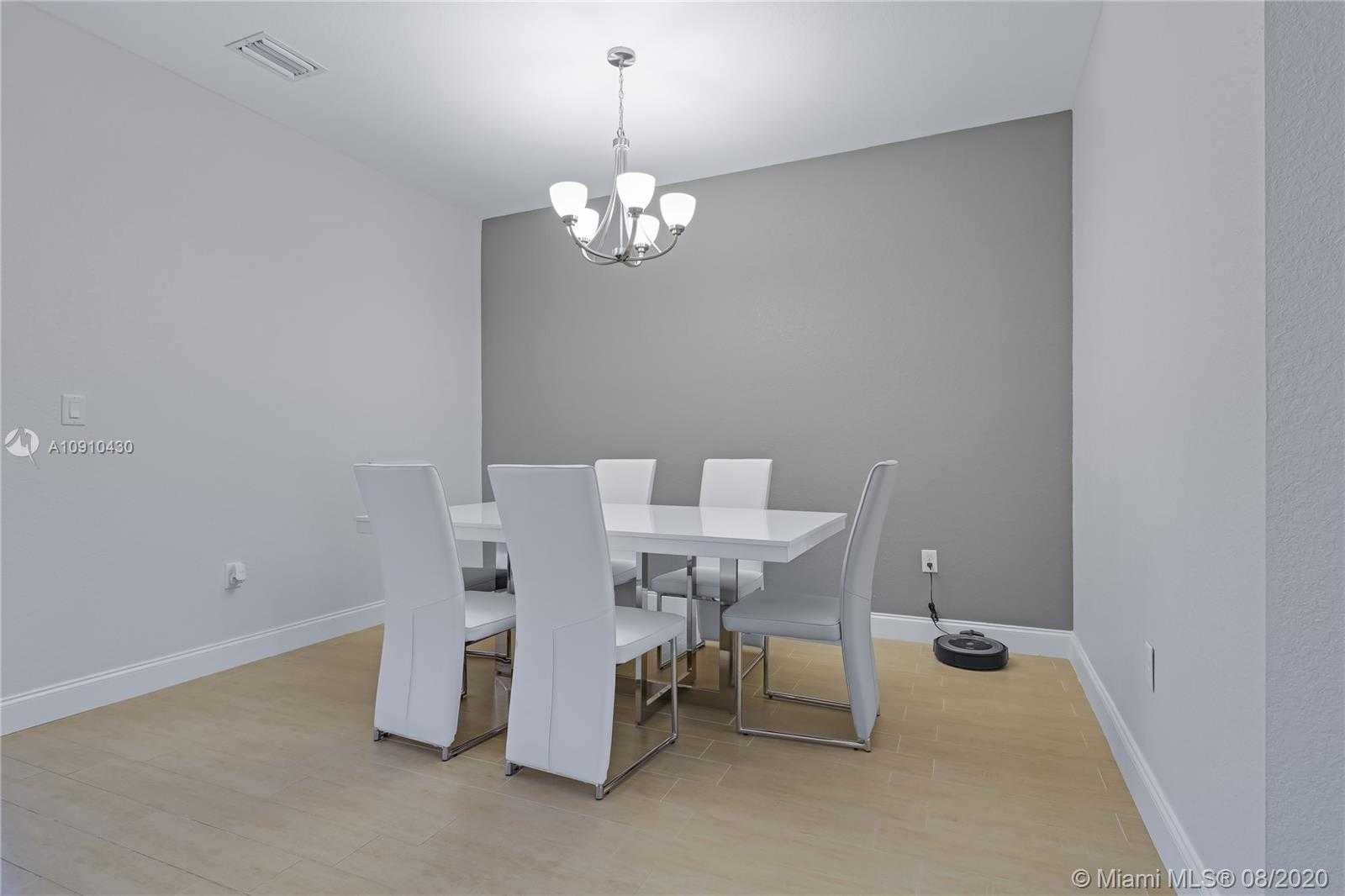 Small Image of 10379 WEST 34TH LN #1, Hialeah Number 9