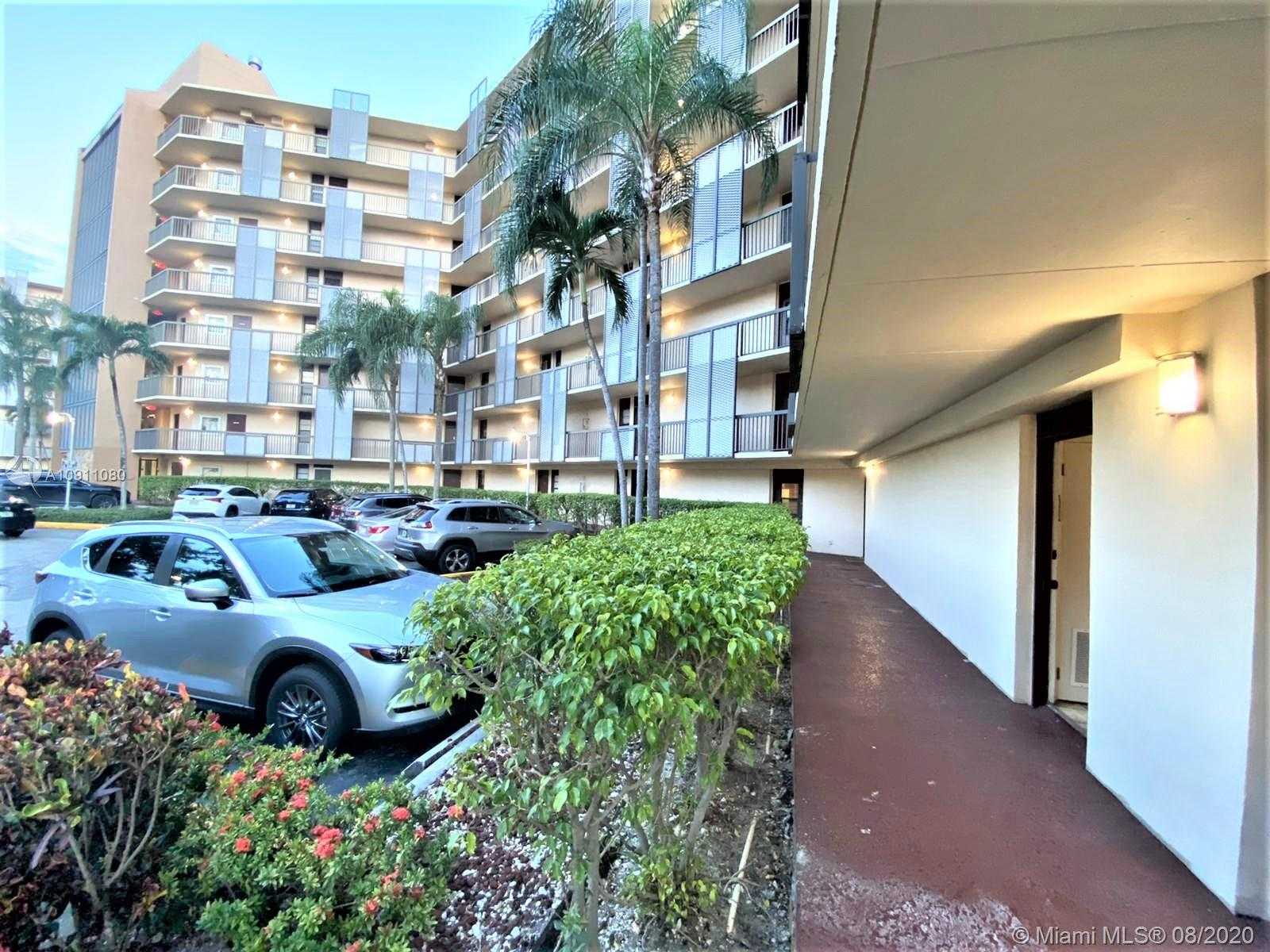 Small Image of 3101 NORTH COUNTRY CLUB DR #101, Aventura Number 2