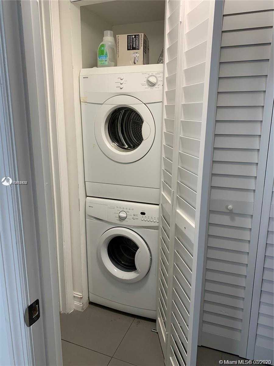 Small Image of 1621 COLLINS AVE #306, Miami Beach Number 10
